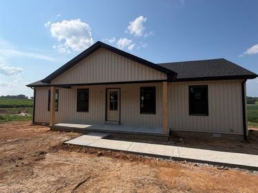 973 Erwin Road , Scottsville, KY 42164