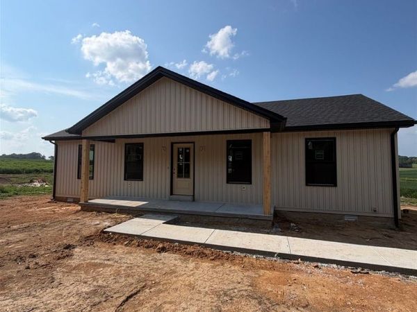 973 Erwin Road , Scottsville, KY 42164