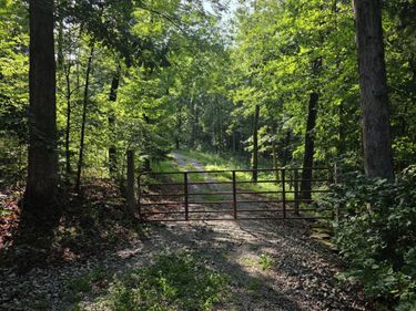 2453 Ky-1258, Monticello, KY 42633