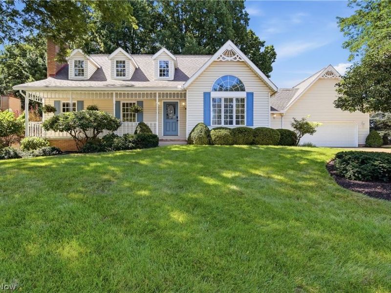 992 Liberty Lane NW, North Canton, OH 44720 Photo 1