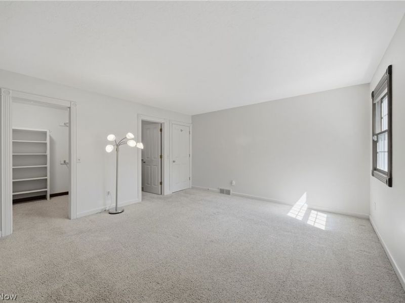 992 Liberty Lane NW, North Canton, OH 44720 Photo 20