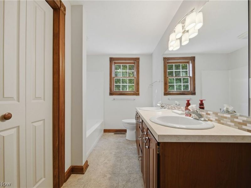 992 Liberty Lane NW, North Canton, OH 44720 Photo 26