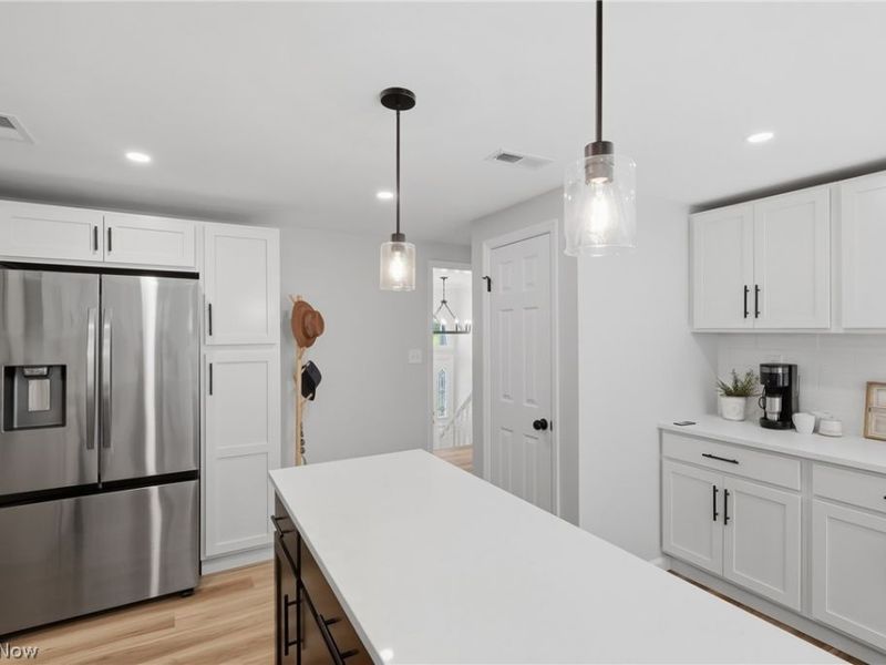 7090 Euclid Chardon Road, Kirtland, OH 44094 Photo 10