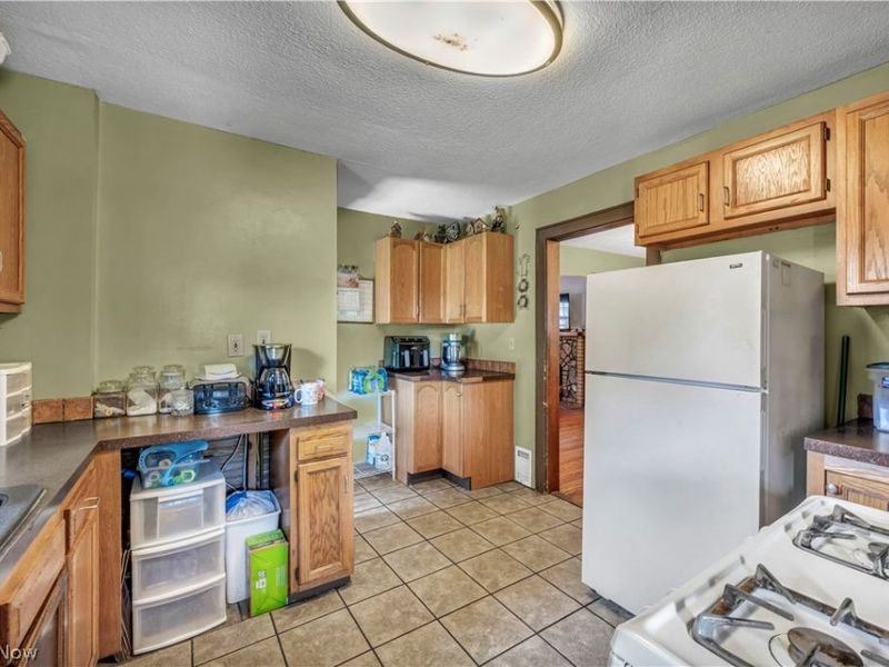 20 W Linwood Avenue, Akron, OH 44301 Photo 8