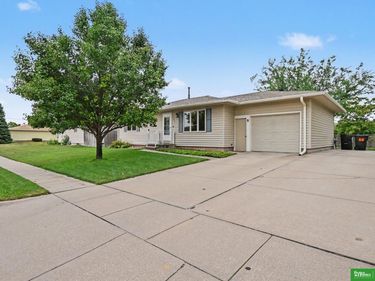 221 Sesame Street, Fremont, NE 68025