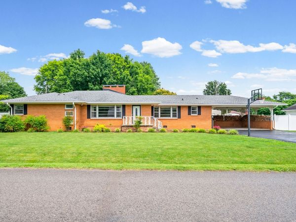 3424 Leland Cir , Hopkinsville, KY 42240