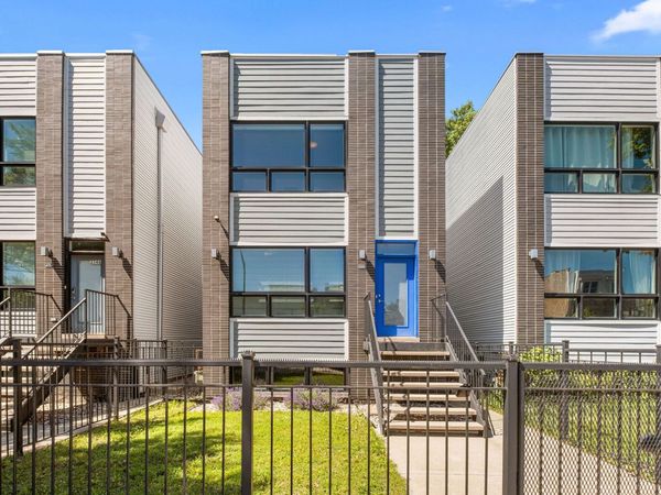 2544 W Warren Boulevard , Chicago, IL 60612