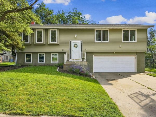 84 Amhurst St , Iowa City, IA 52245