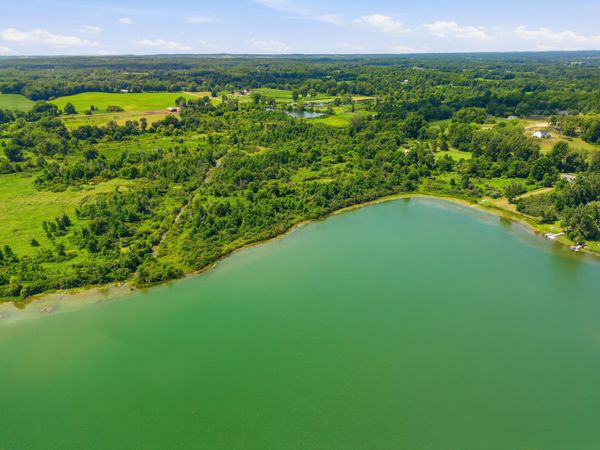 1306 122nd Avenue, Hopkins, MI 49328