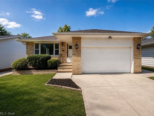 24071 Russell Avenue , Euclid, OH 44123