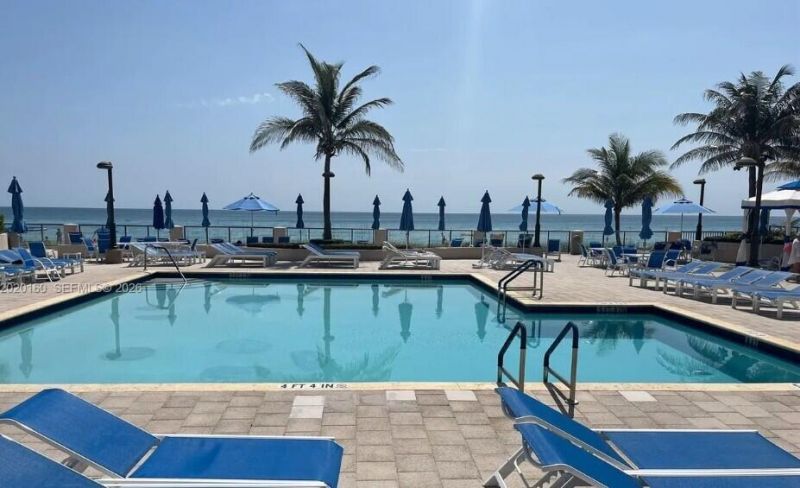 1920 S Ocean Drive, Unit 16B, Hallandale, FL 33009 Photo