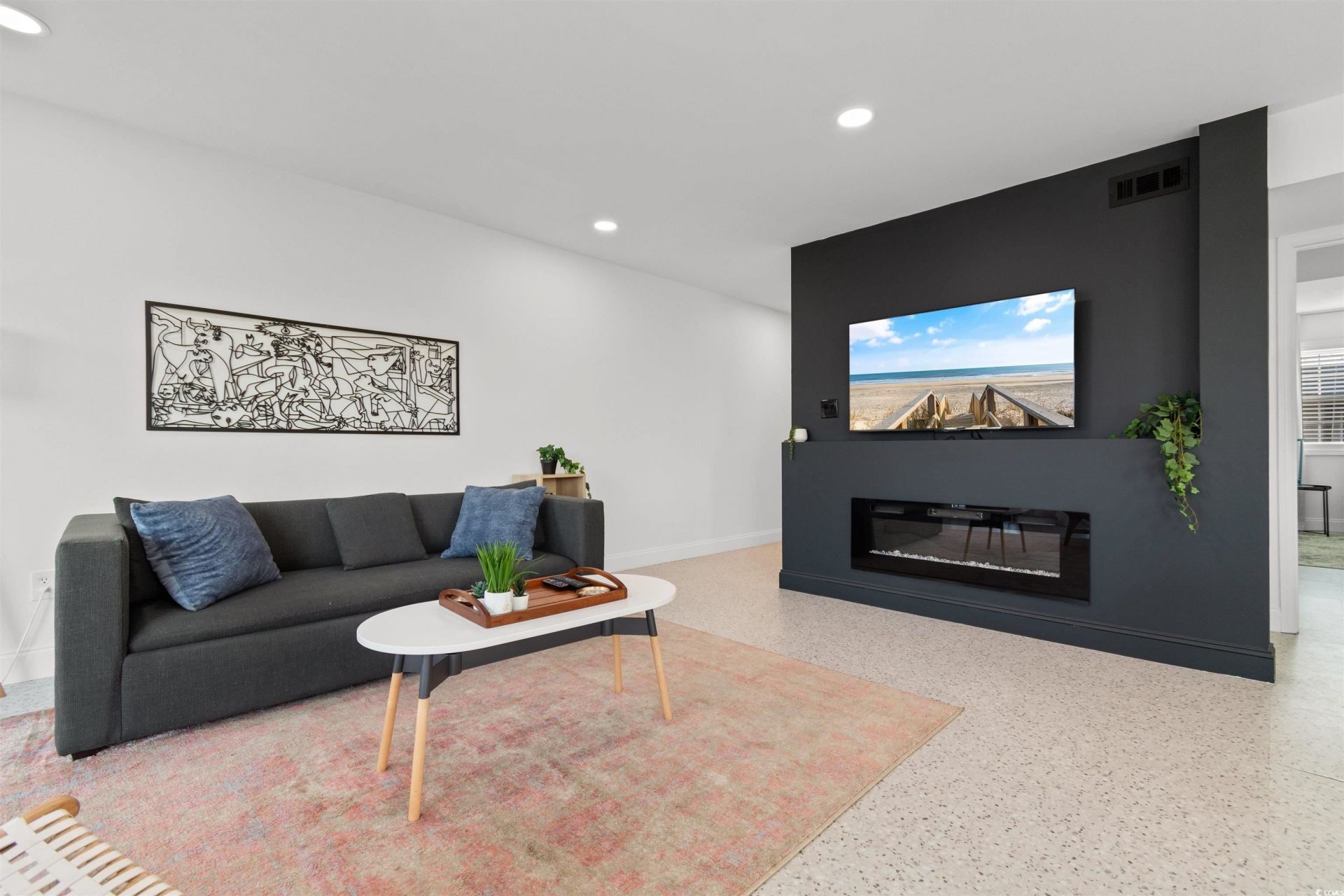 1500 Cenith Dr. Photo 11