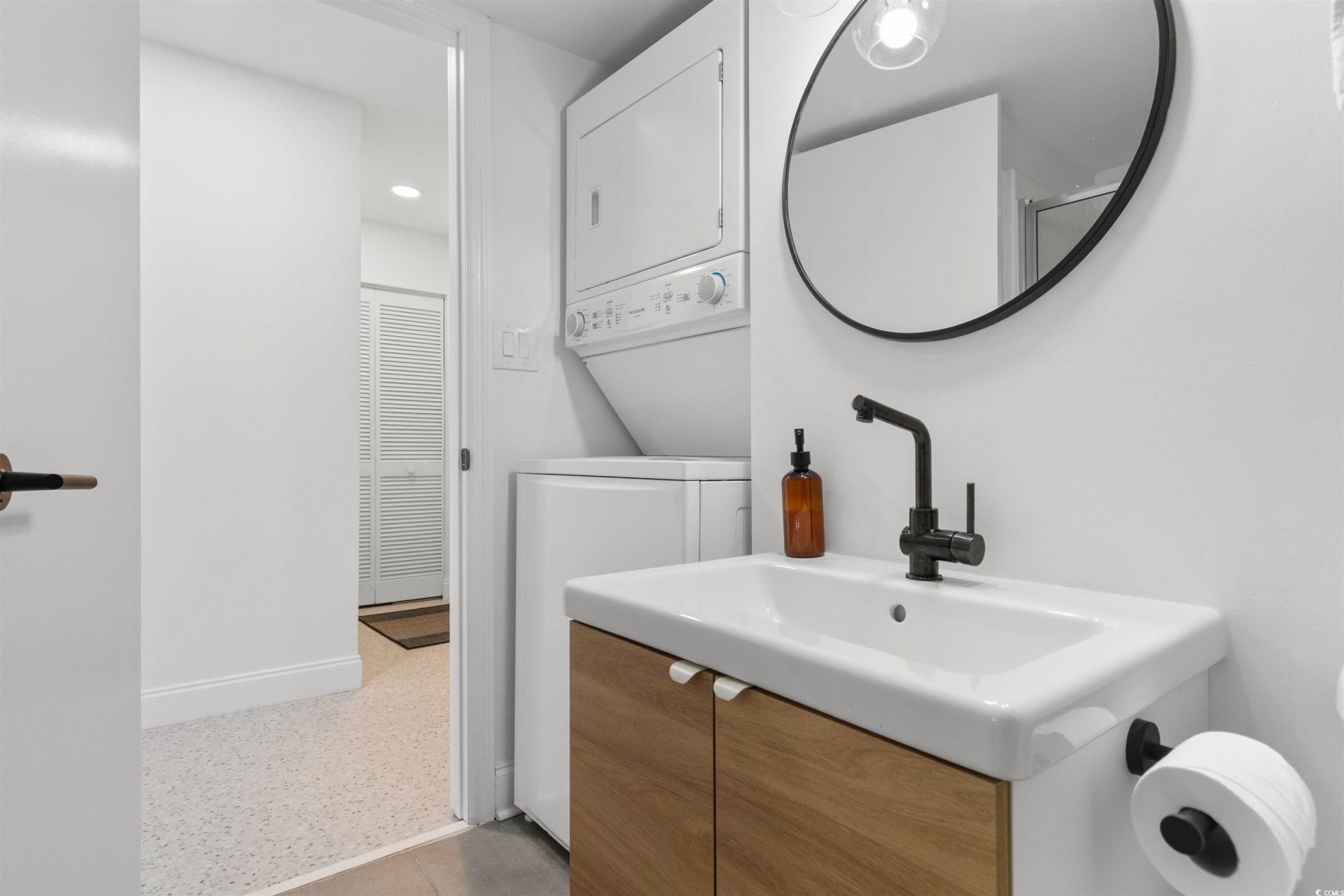 1500 Cenith Dr. Photo 21