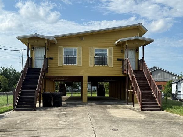 3135 N DORGENOIS Street , New Orleans, LA 70117