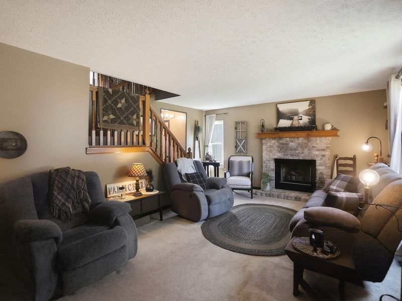 9000 Marchbank Lane , Lewis Center, OH 43035 Photo 3