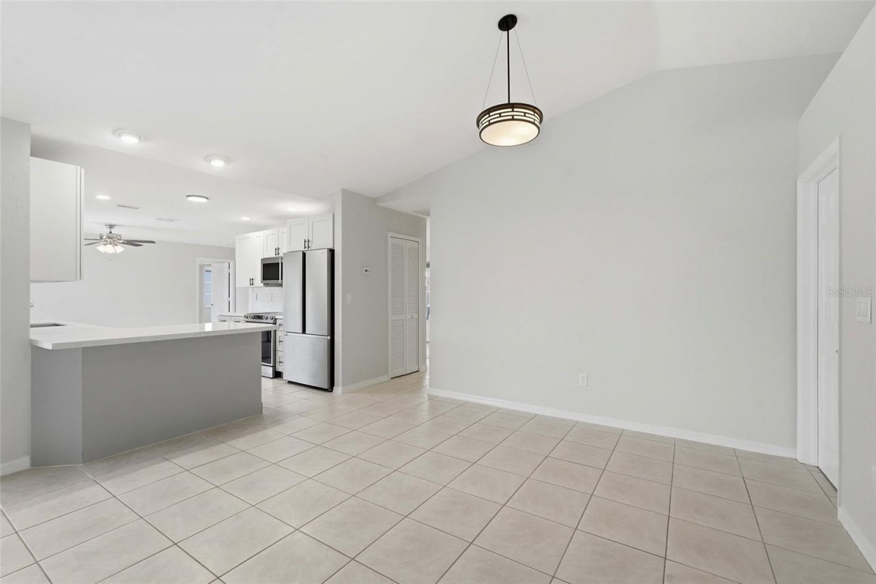 524 SE 8th Place, Cape Coral, FL 33990 Photo