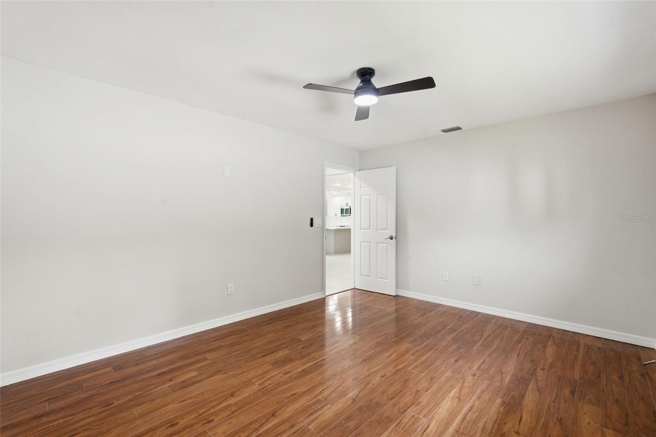 524 SE 8th Place, Cape Coral, FL 33990 Photo