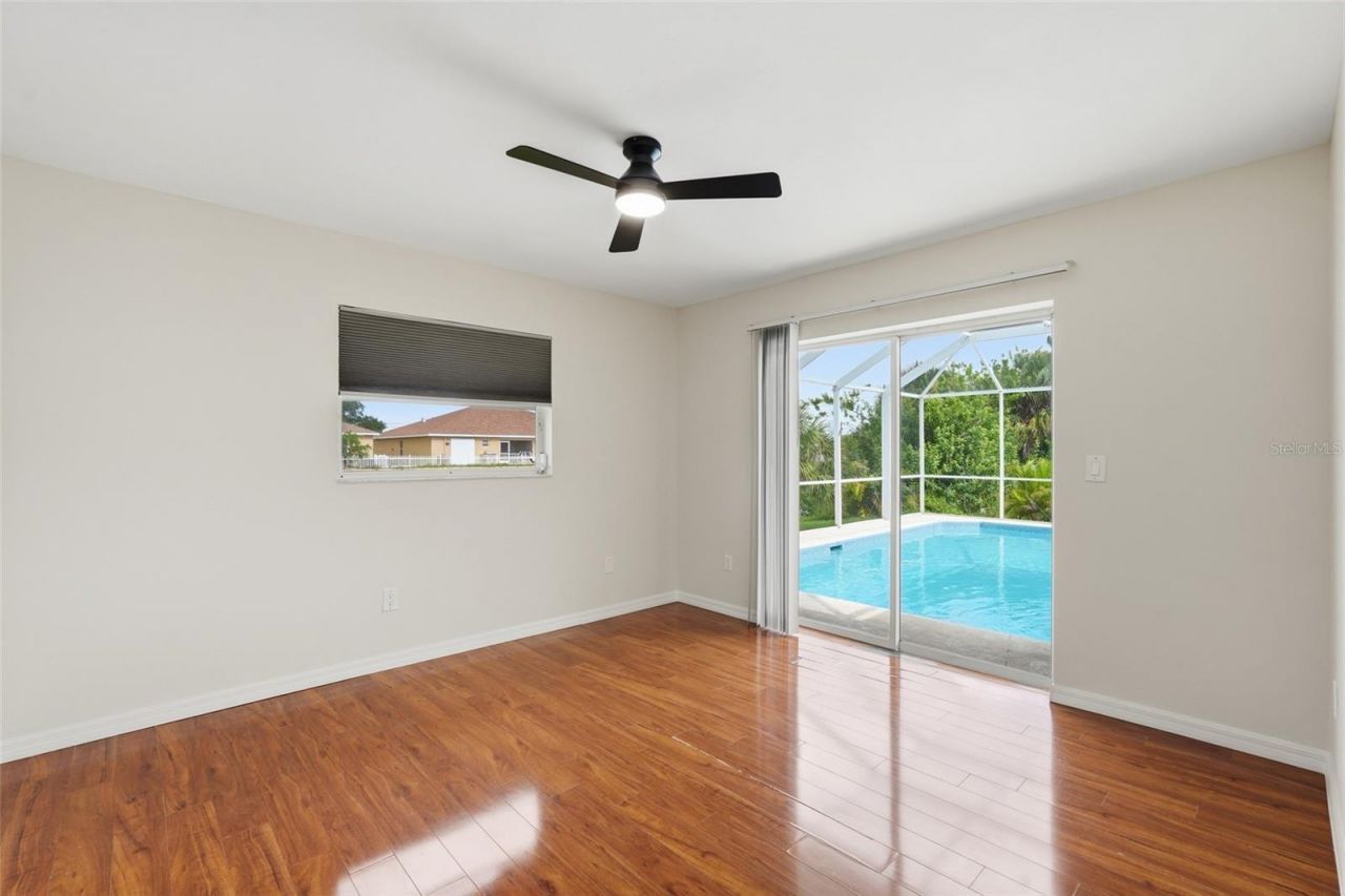 524 SE 8th Place, Cape Coral, FL 33990 Photo
