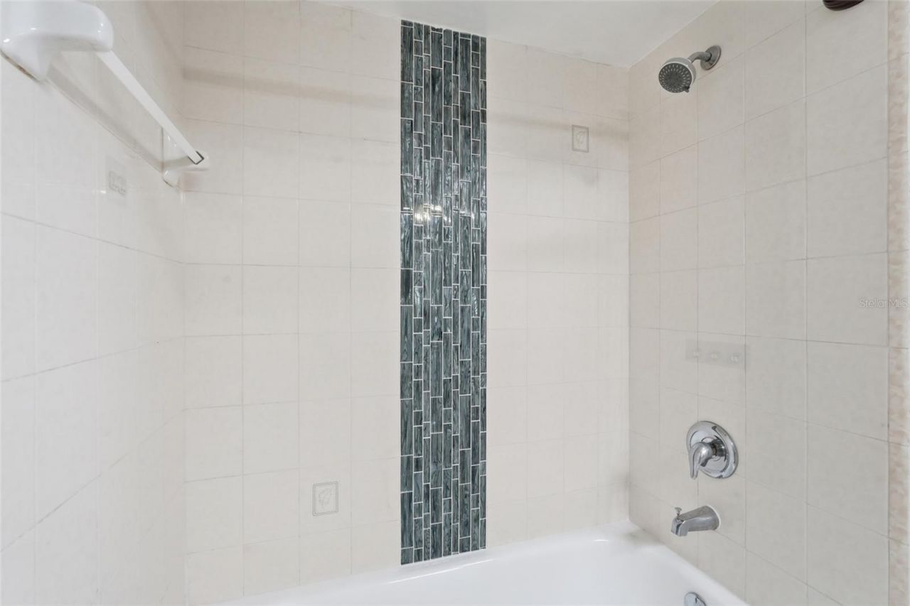 524 SE 8th Place, Cape Coral, FL 33990 Photo