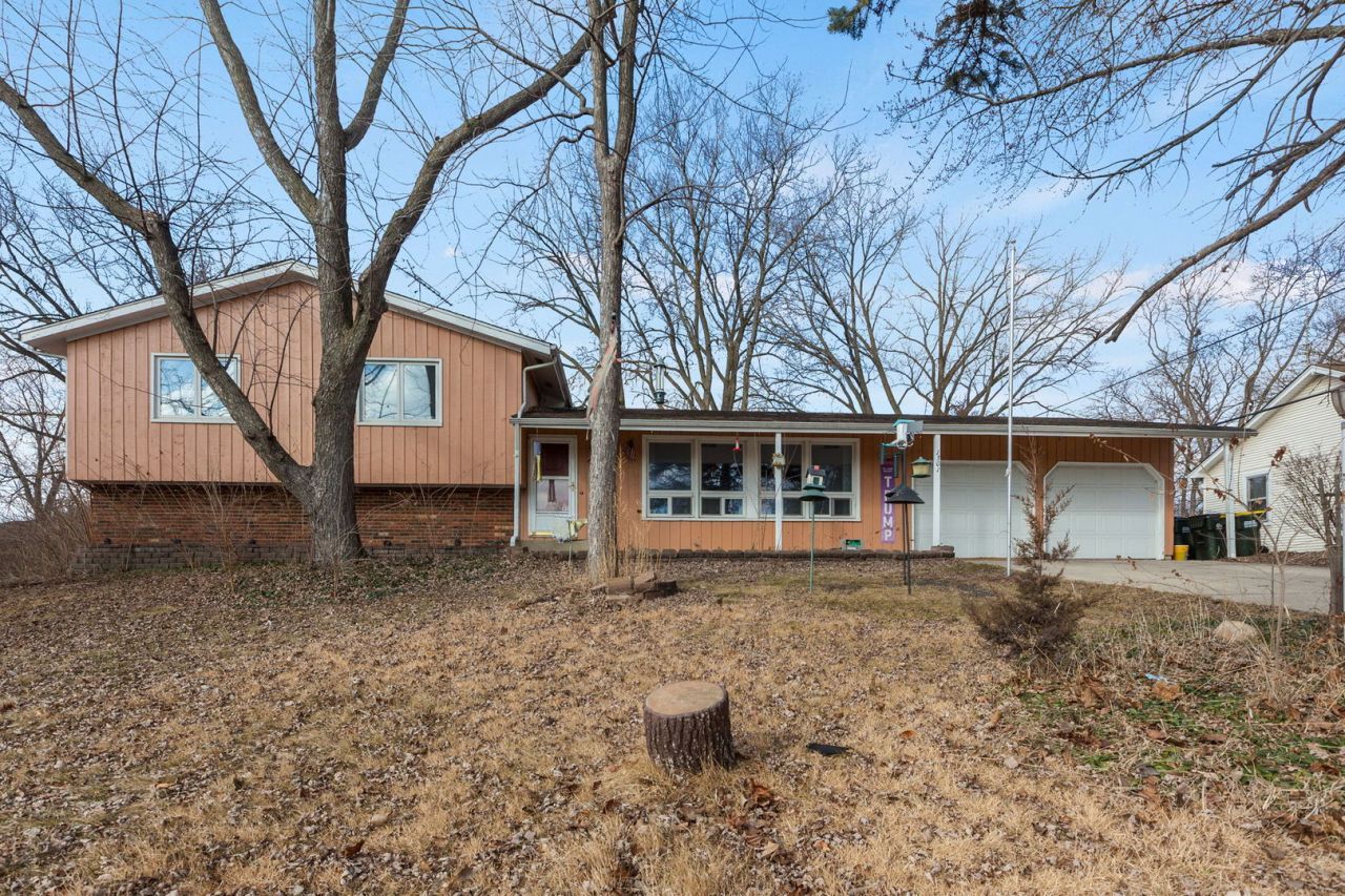 1301 Adams Street , Lake in the Hills, IL 60156 Main Photo