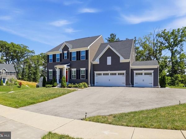 302 GREENWOOD ROAD, SPRING GROVE, PA 17362