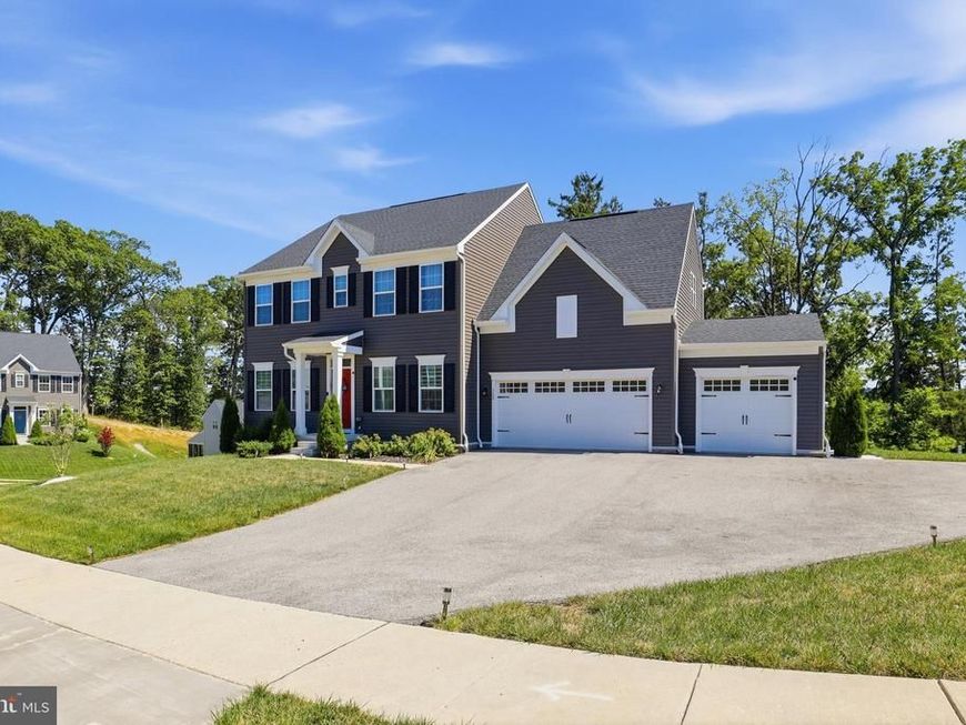 302 Greenwood Road, Spring Grove, PA 17362 Main Photo