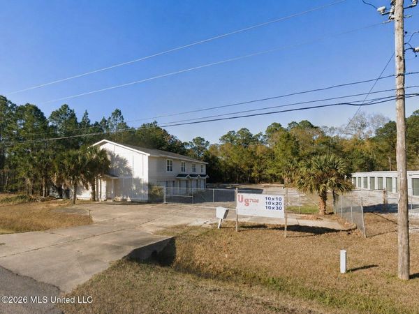 10090 Highway 603, Bay Saint Louis, MS 39520