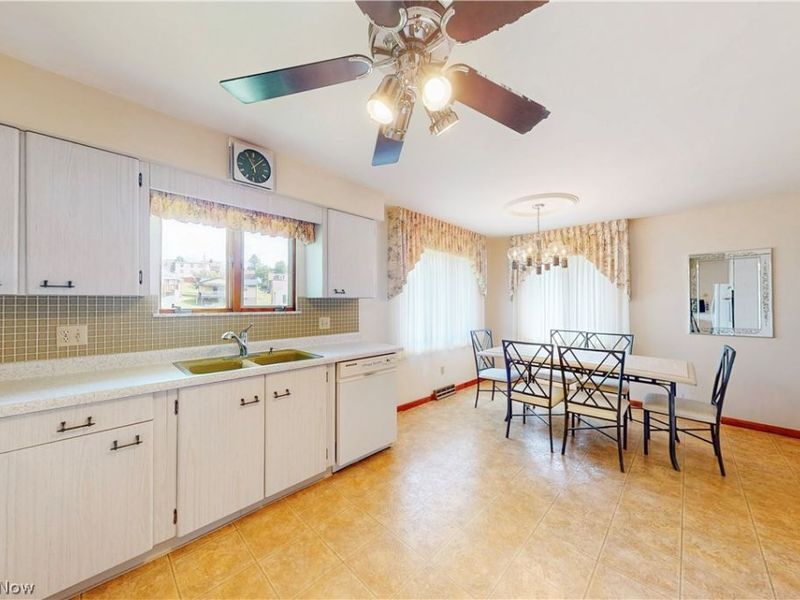 401 Linduff Avenue, Steubenville, OH 43952 Photo 11