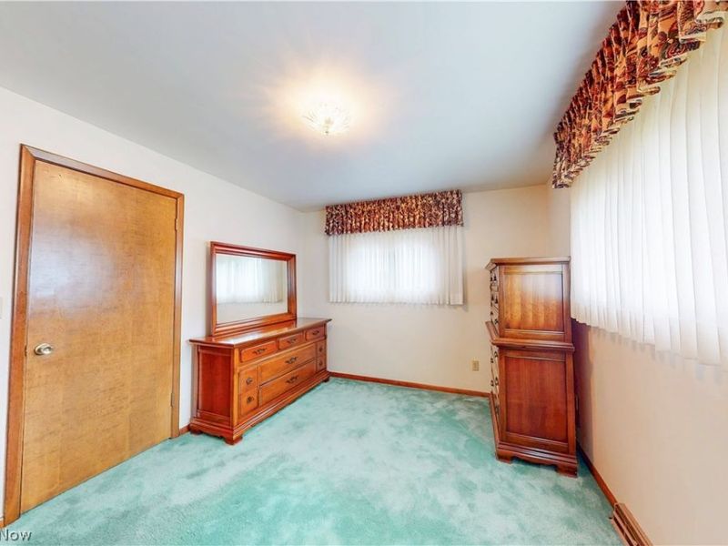 401 Linduff Avenue, Steubenville, OH 43952 Photo 21