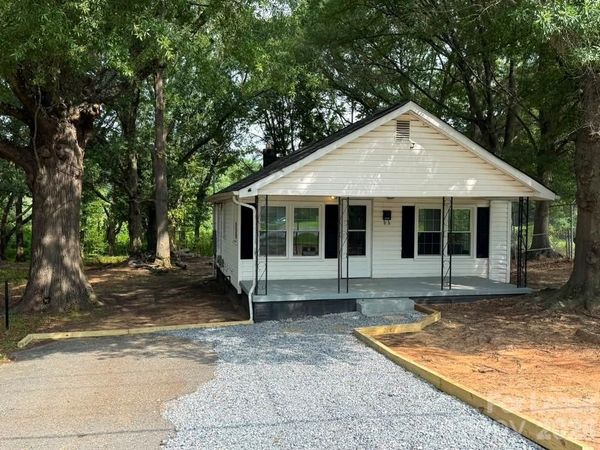 1514 W May Avenue , Gastonia, NC 28052