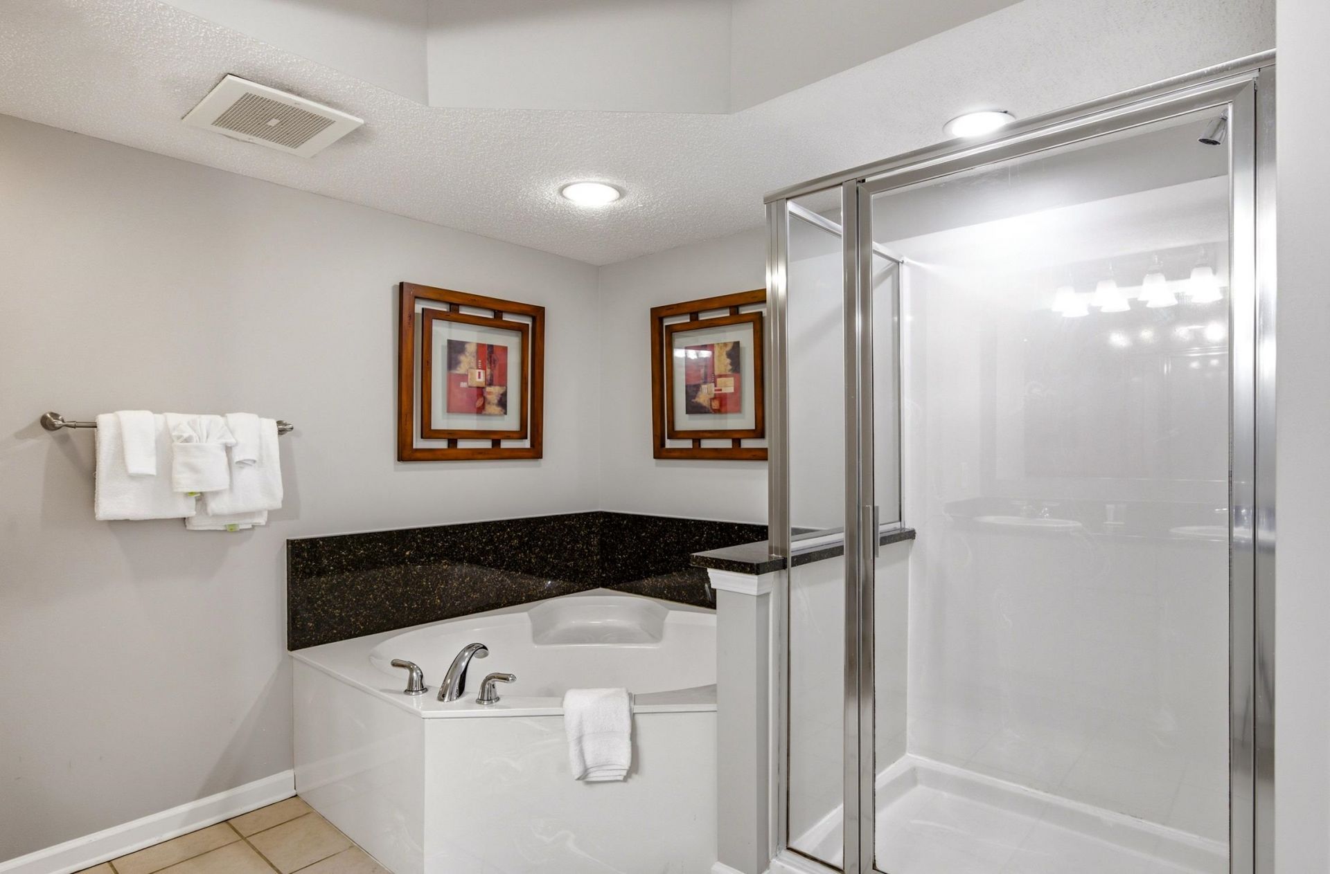 2151 Bridgeview Ct. Photo 22