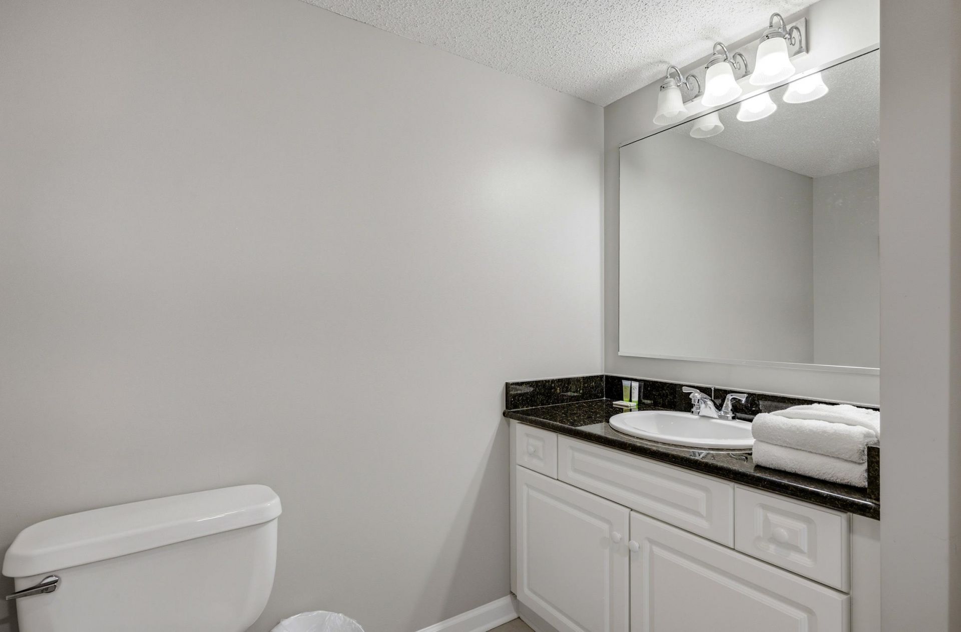 2151 Bridgeview Ct. Photo 34