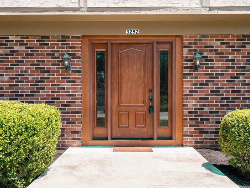 3252 Noreen Court, Columbus, OH 43221 Photo 3