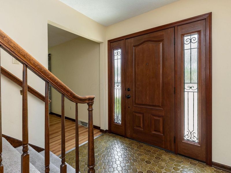 3252 Noreen Court, Columbus, OH 43221 Photo 4