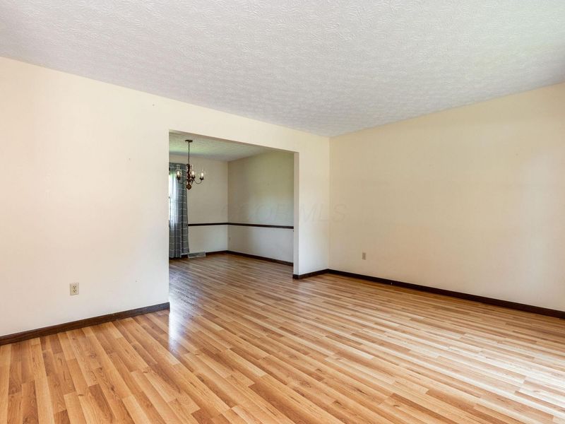 3252 Noreen Court, Columbus, OH 43221 Photo 5