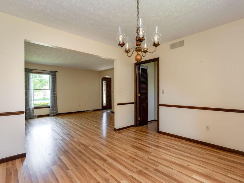 3252 Noreen Court, Columbus, OH 43221 Photo 9