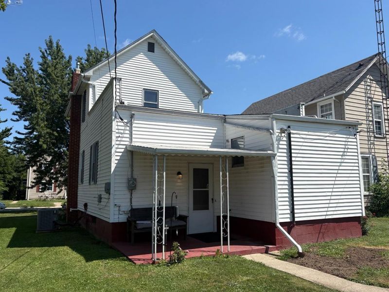 307 W Laurel Street, Willard, OH 44890 Photo 3