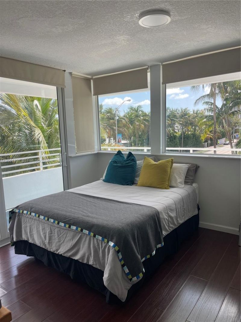 7800 Collins Ave, Unit 309, Miami Beach, FL 33141 Photo