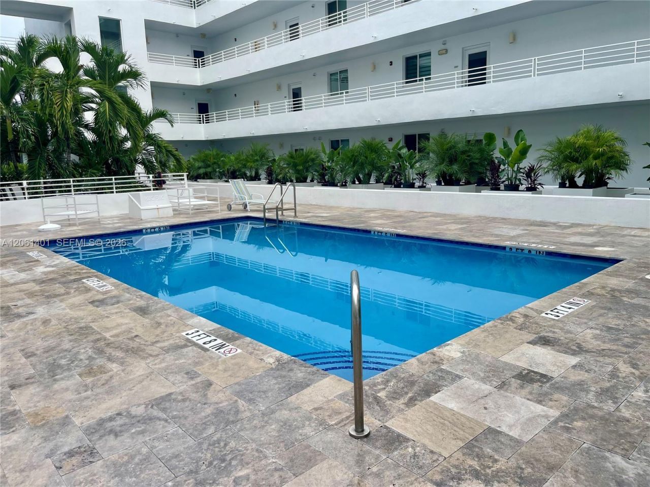 7800 Collins Ave, Unit 309, Miami Beach, FL 33141 Photo