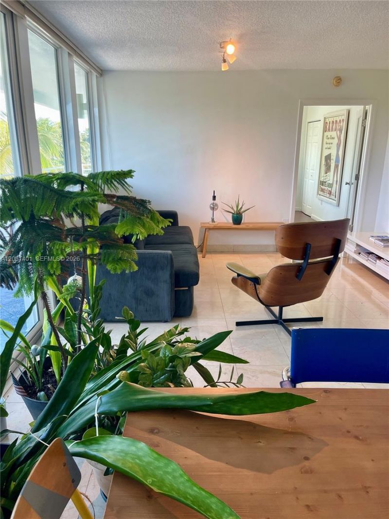 7800 Collins Ave, Unit 309, Miami Beach, FL 33141 Photo
