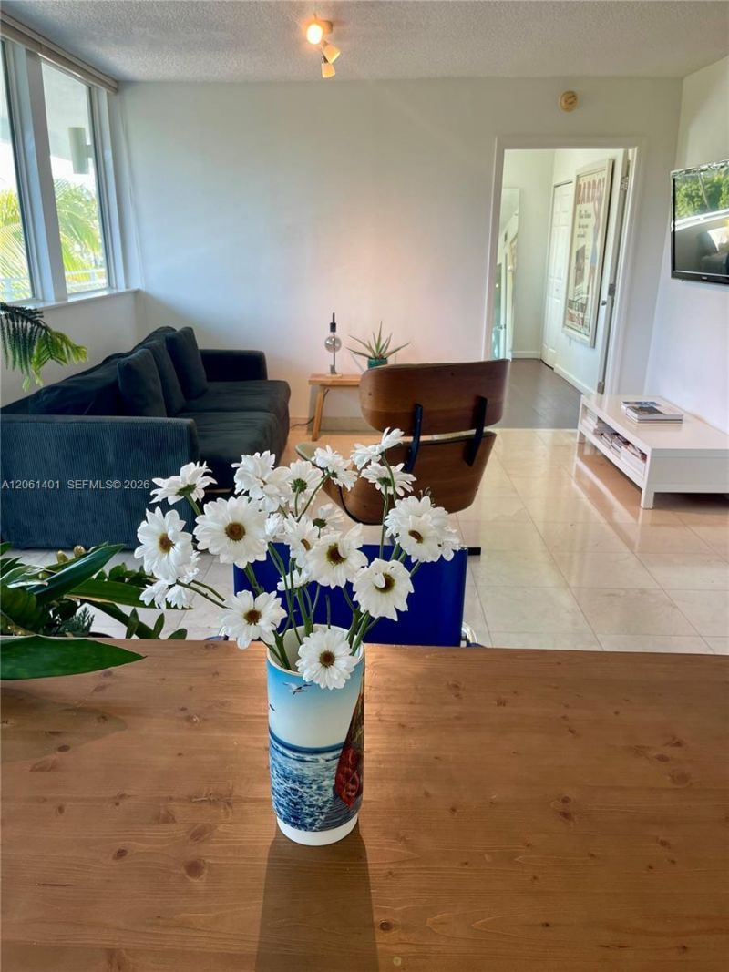 7800 Collins Ave, Unit 309, Miami Beach, FL 33141 Photo