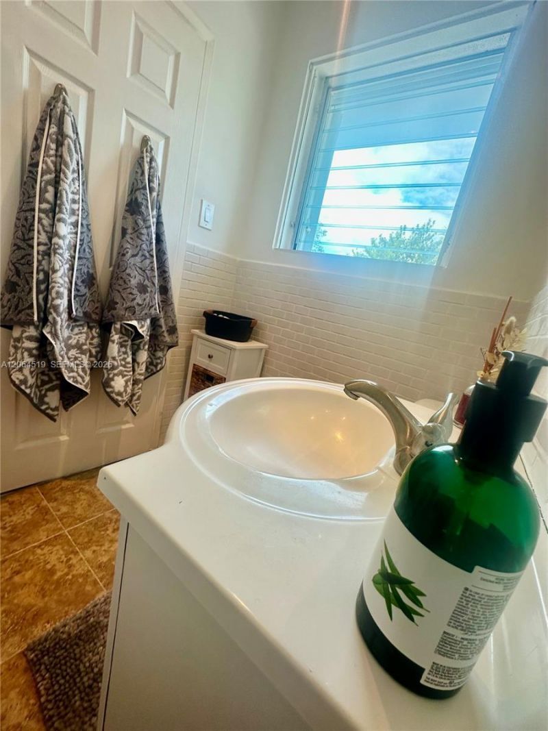 10178 Collins Ave , Unit 205, Bal Harbour, FL 33154 Photo