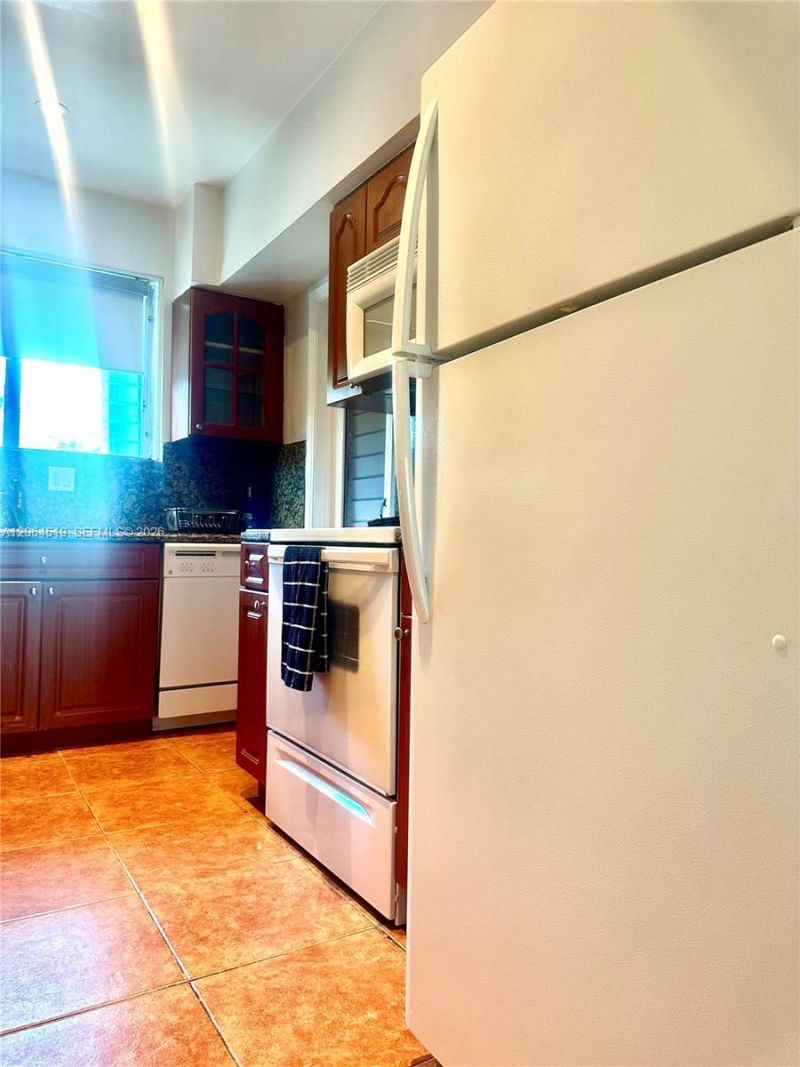 10178 Collins Ave , Unit 205, Bal Harbour, FL 33154 Photo