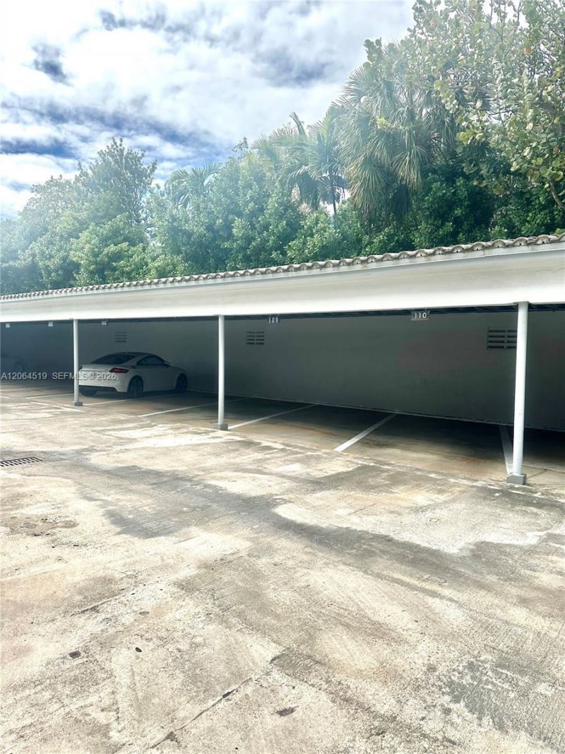 10178 Collins Ave , Unit 205, Bal Harbour, FL 33154 Photo