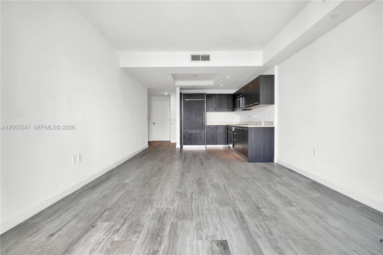 55 SW 9th St , Unit 3504, Miami, FL 33130 Photo