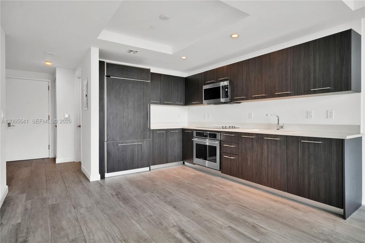 55 SW 9th St , Unit 3504, Miami, FL 33130 Photo