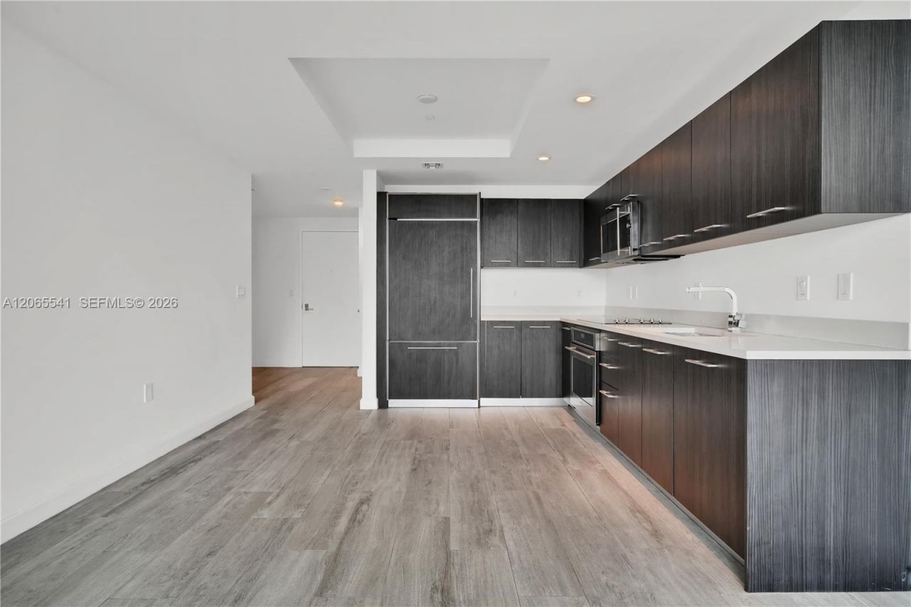 55 SW 9th St , Unit 3504, Miami, FL 33130 Photo