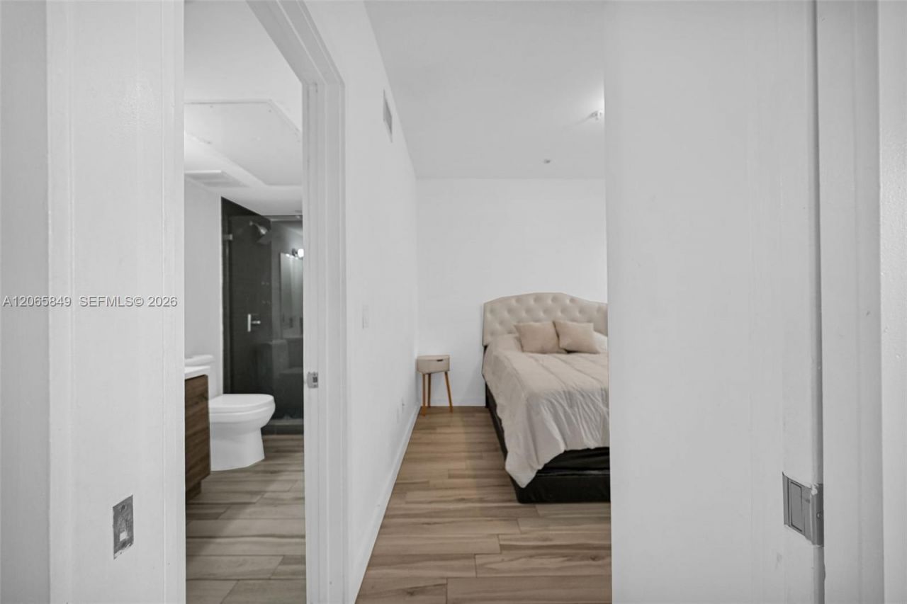 1560 Meridian Ave , Unit 207, Miami Beach, FL 33139 Photo