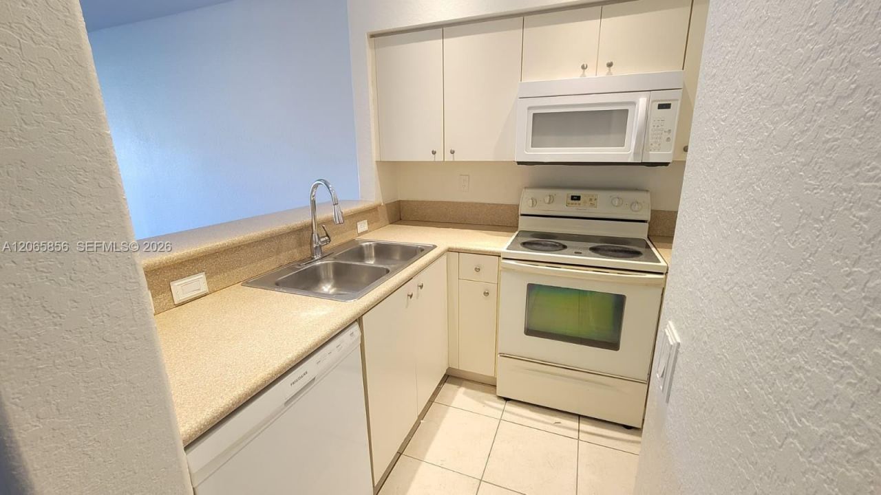 8353 SW 26th St, Unit 104, Miramar, FL 33025 Photo
