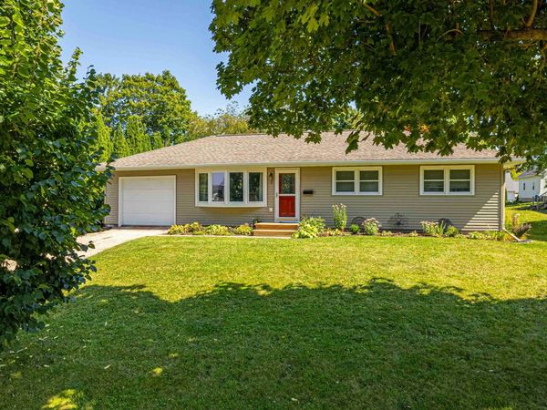 311 Maple Drive, Mount Horeb, WI 53572